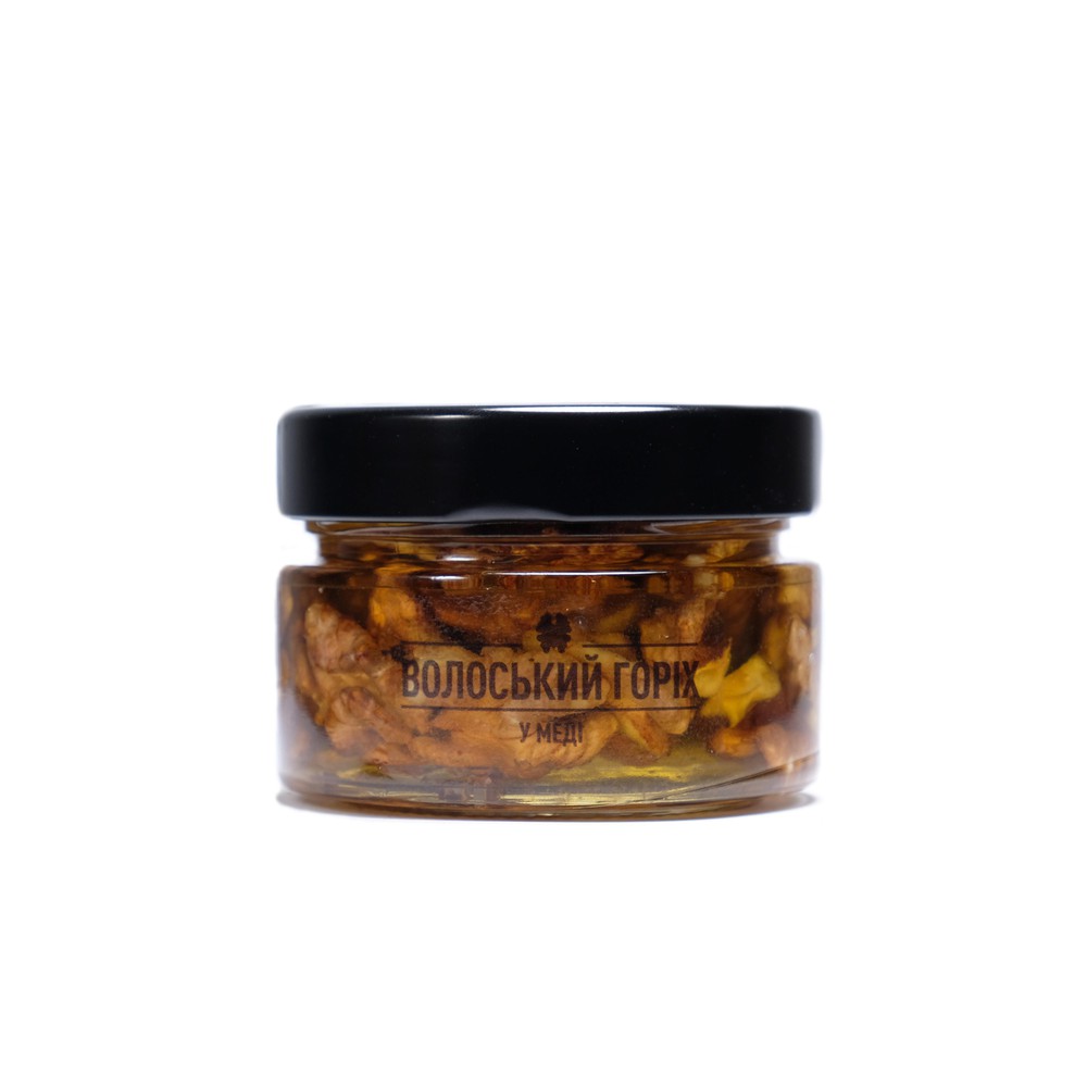 Волоський горіх в меді